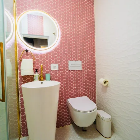Apartament 11 La Famiglia *